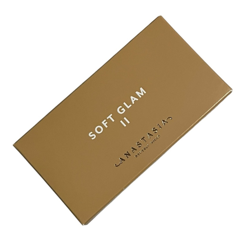 Anastasia Soft Glam II Eyeshadow Palette. Brand New - Picture 4 of 5